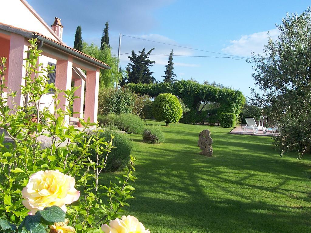 Agriturismo Il Grillo Parlante Pitigliano Bagian luar foto